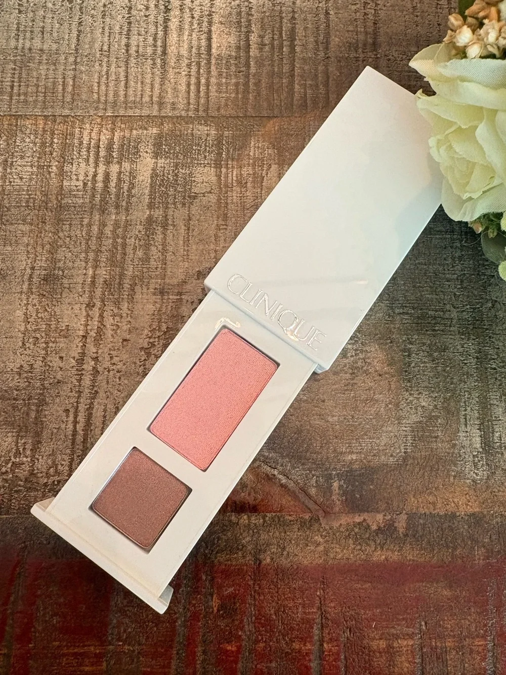 NEW Clinique ALL ABOUT SHADOW Duo in STRAWBERRY FUDGE **Hard to Find**